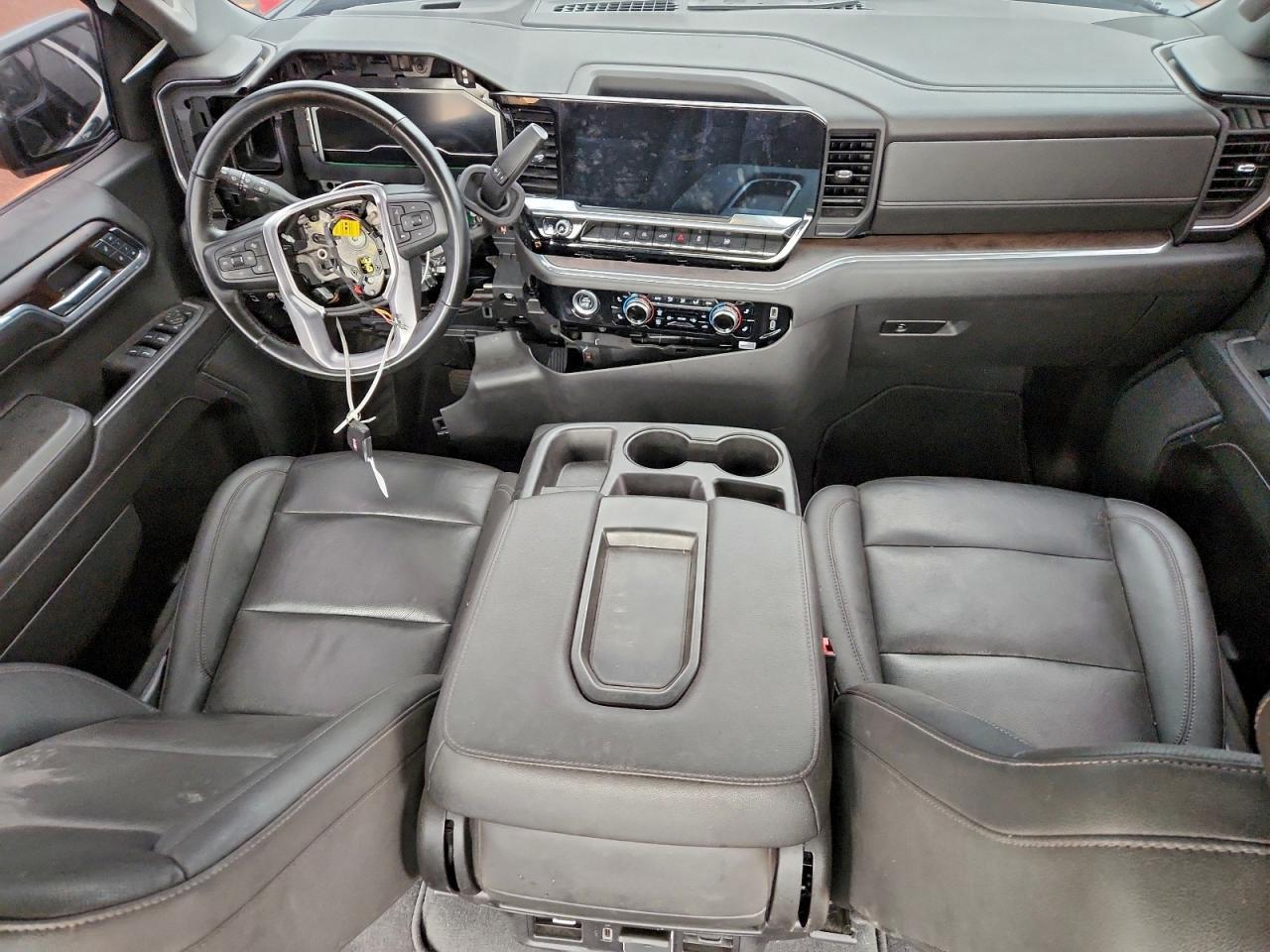 2024 GMC Sierra