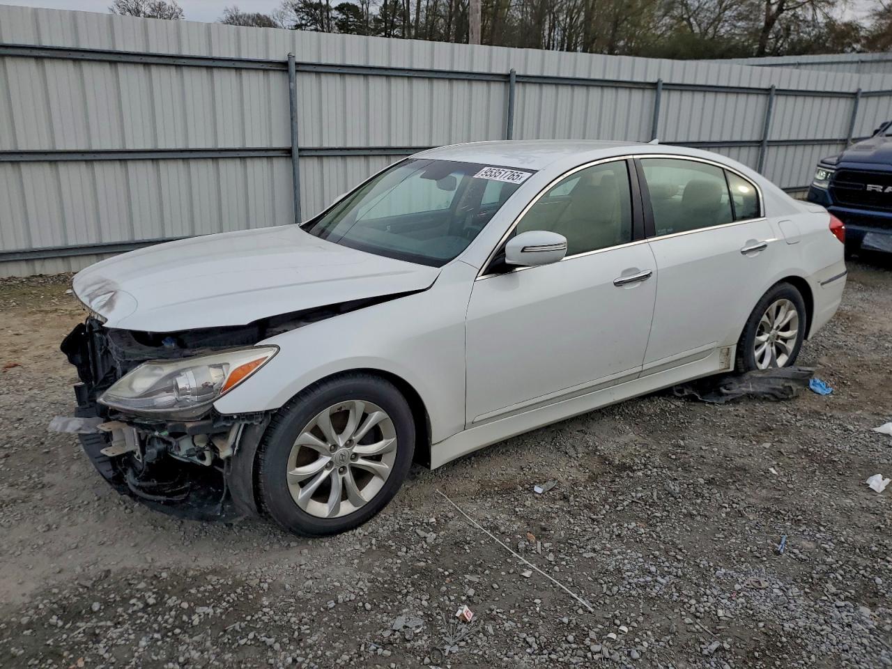2012 HYUNDAI GENESIS