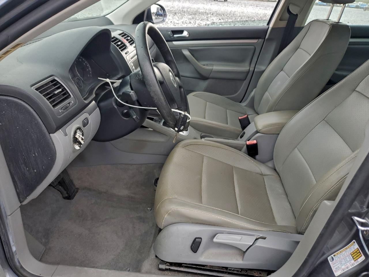 2005 VOLKSWAGEN JETTA