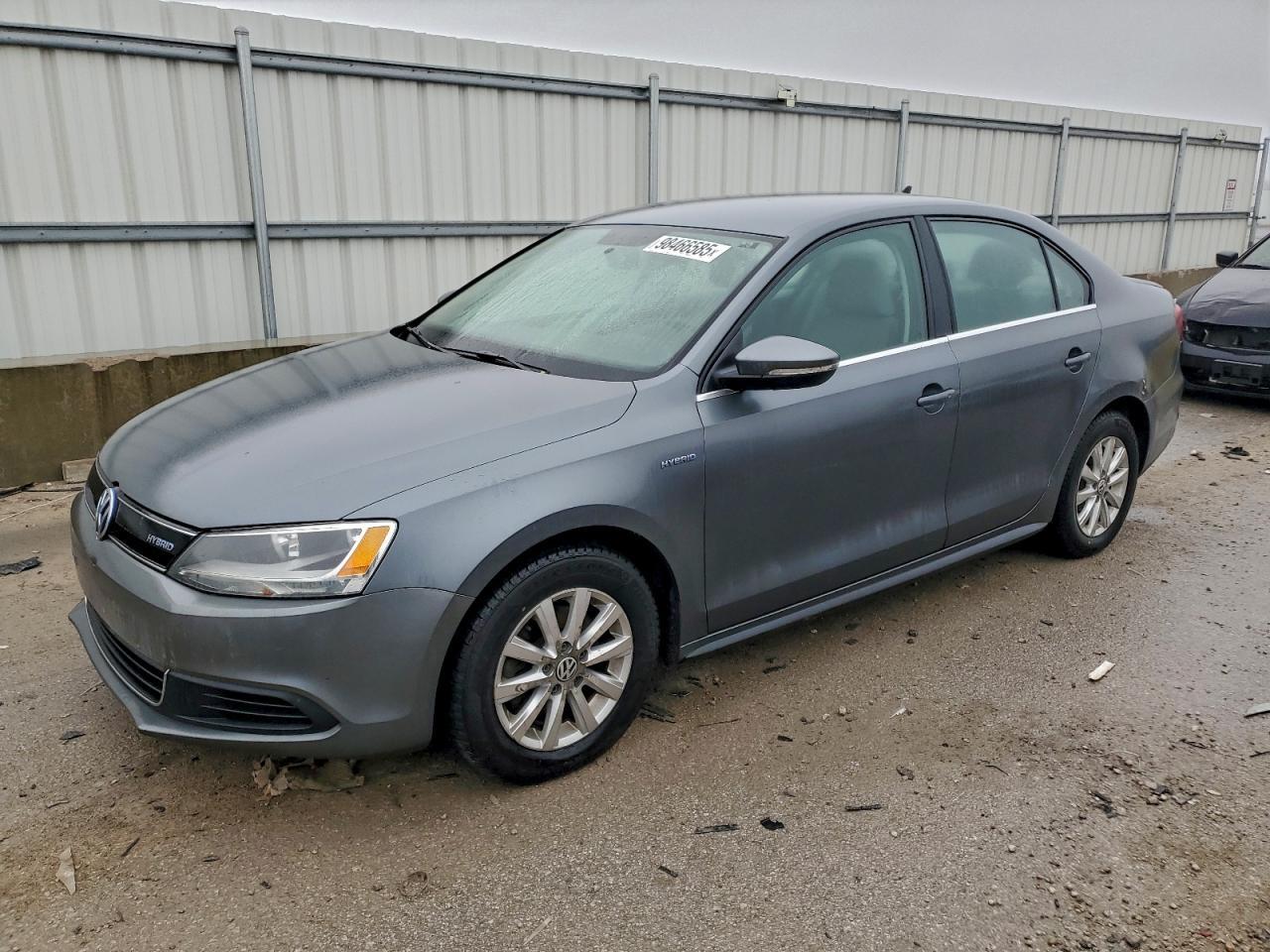 2013 VOLKSWAGEN JETTA