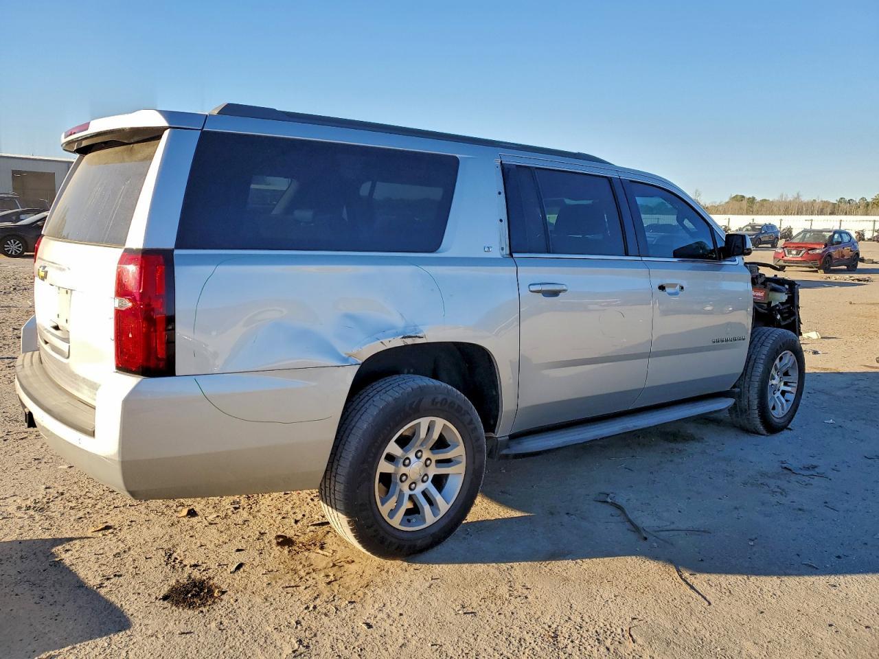 2018 CHEVROLET Suburban