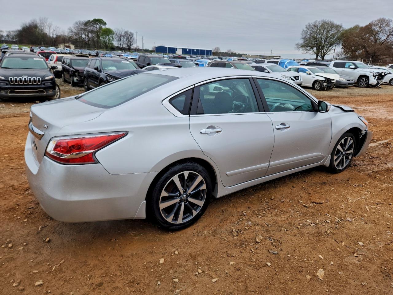 2015 NISSAN ALTIMA