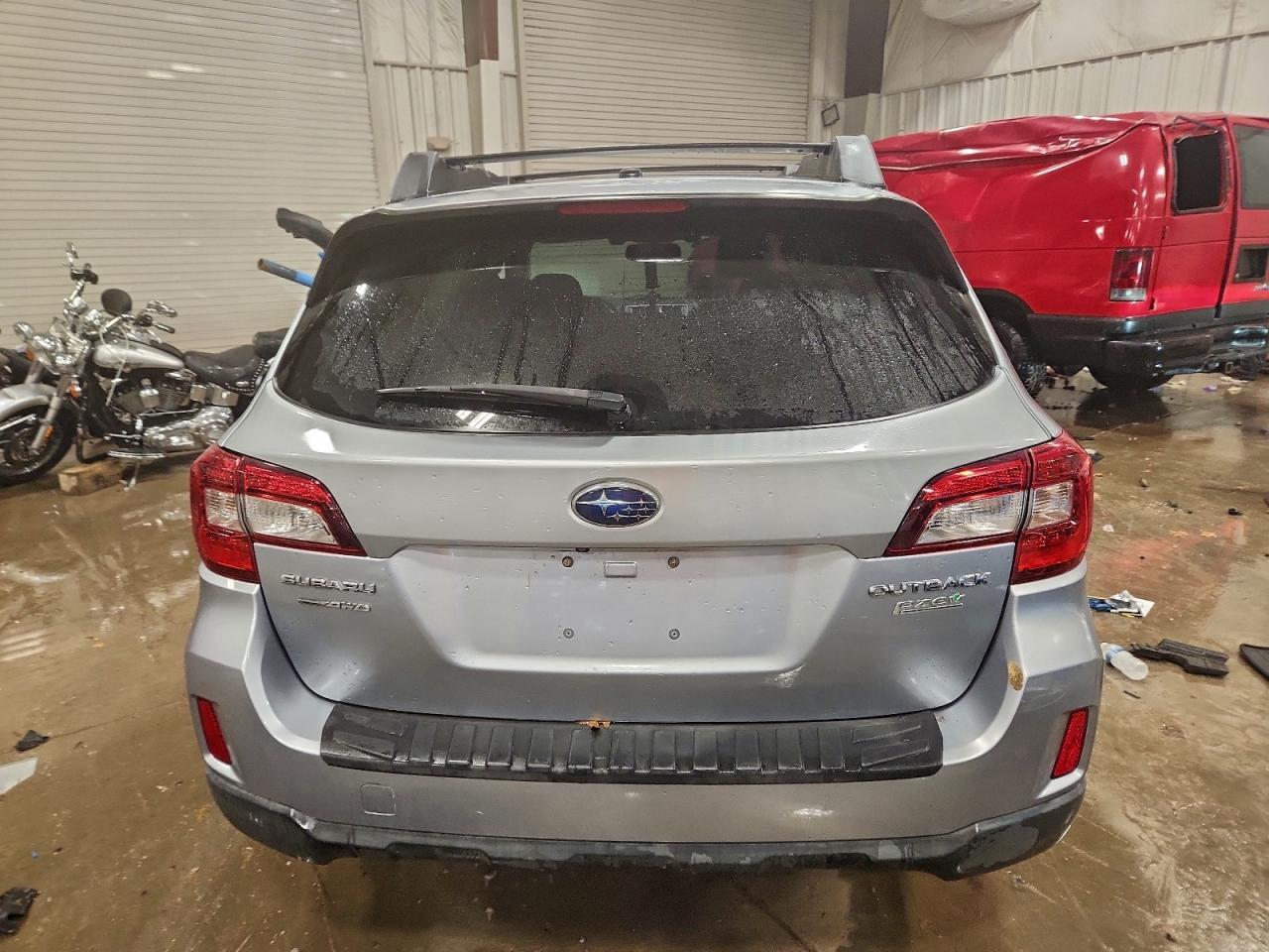 2015 SUBARU Outback