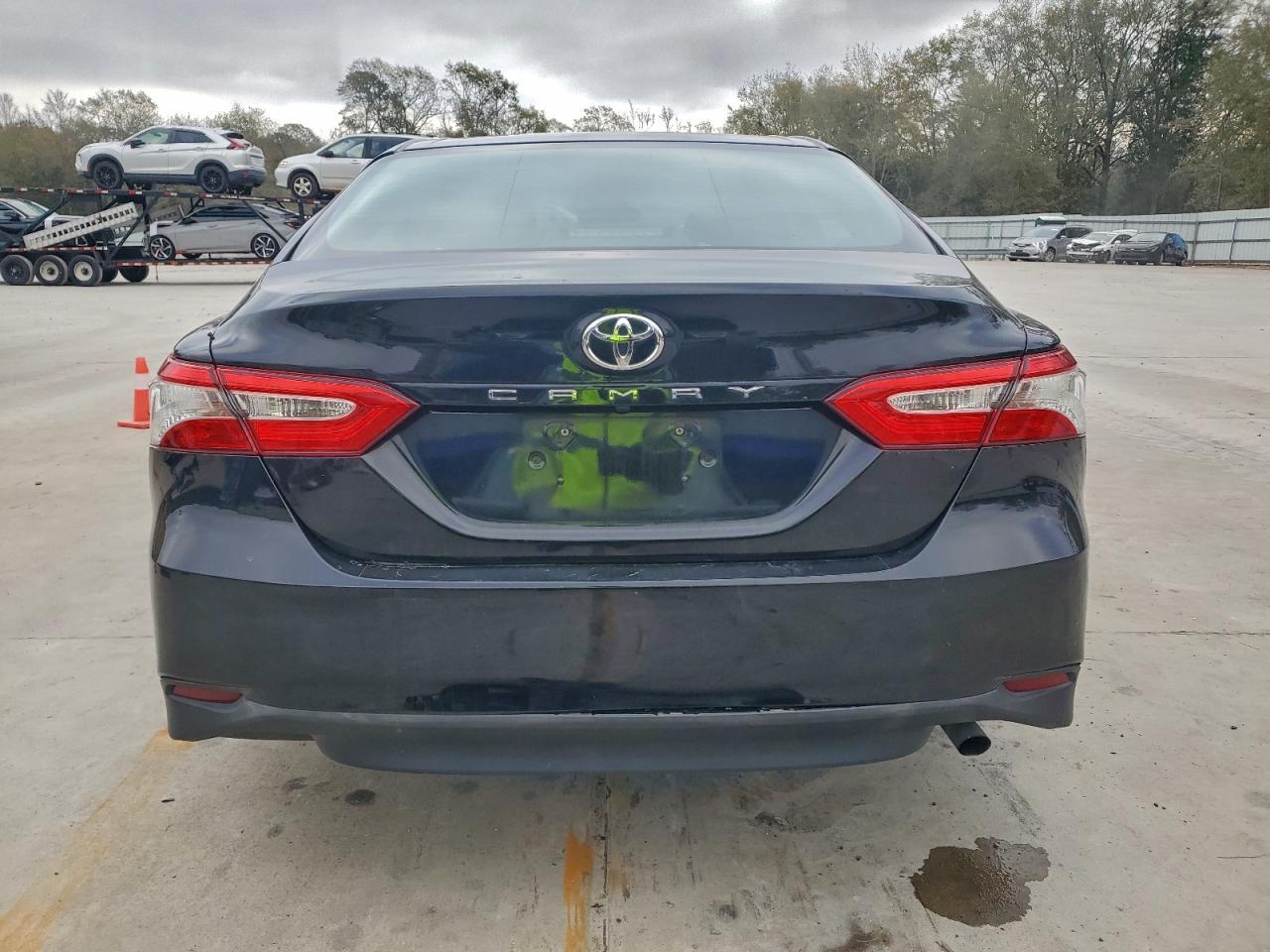 2018 TOYOTA CAMRY