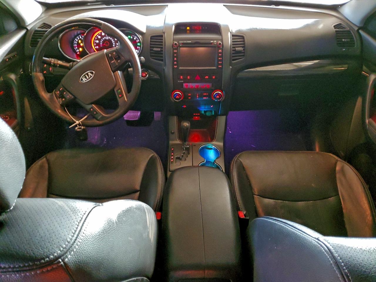 2013 KIA SORENTO