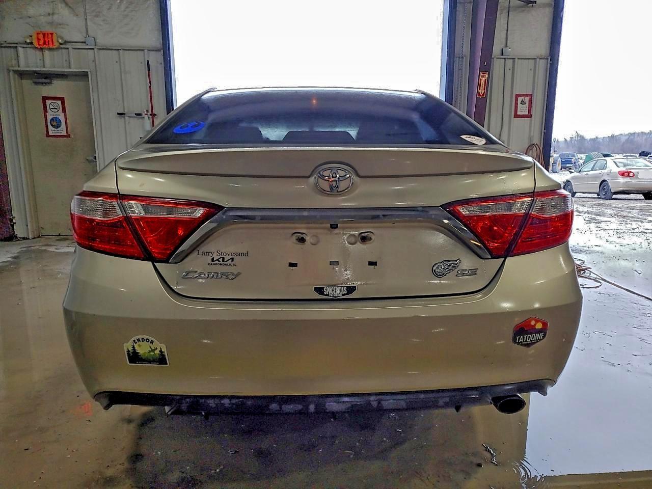 2015 TOYOTA CAMRY