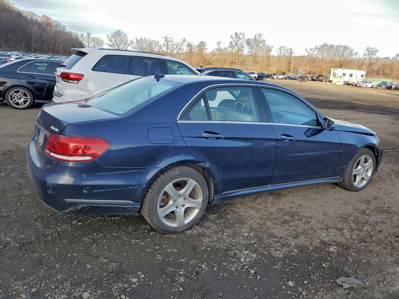 2014 MERCEDES-BENZ E-Class