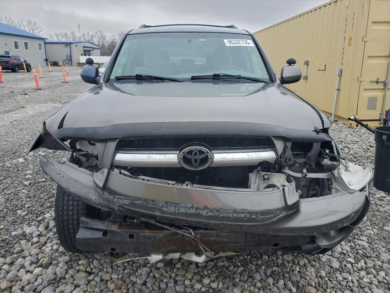 2005 TOYOTA Sequoia