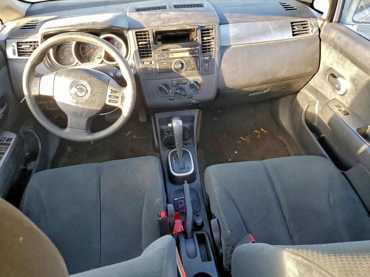 2010 NISSAN VERSA