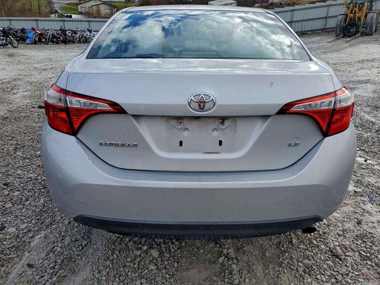 2015 TOYOTA COROLLA