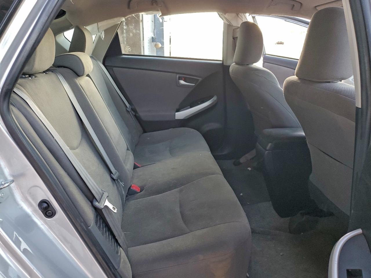 2015 TOYOTA PRIUS