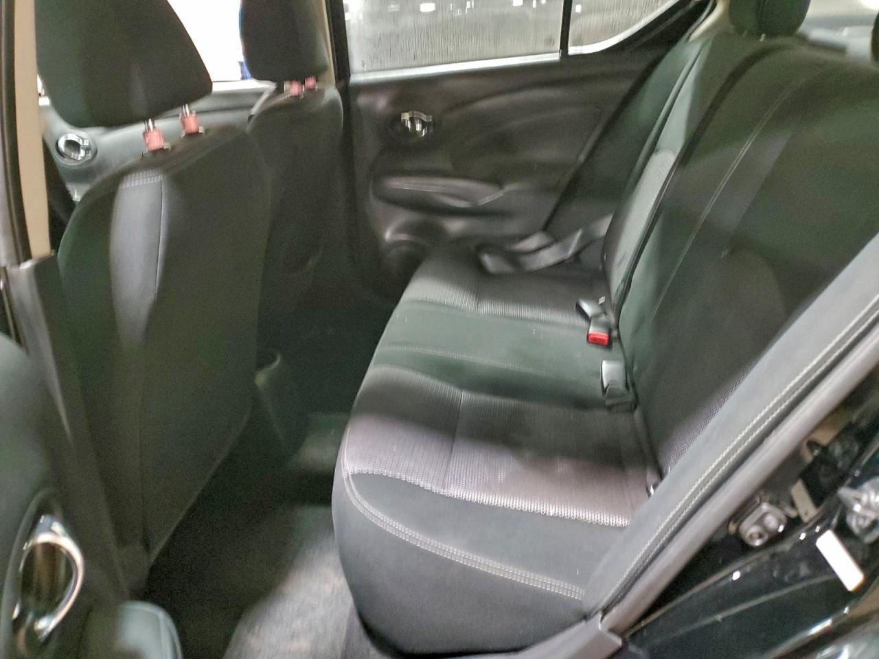 2017 NISSAN VERSA