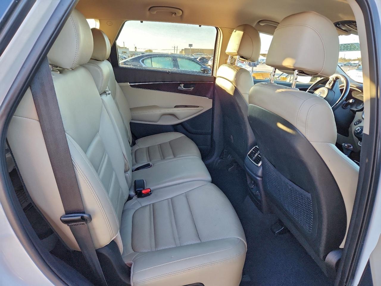 2017 KIA SORENTO