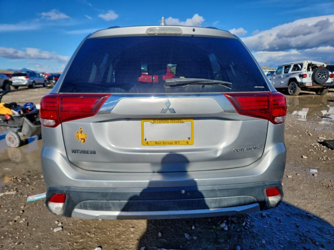 2018 MITSUBISHI outlander
