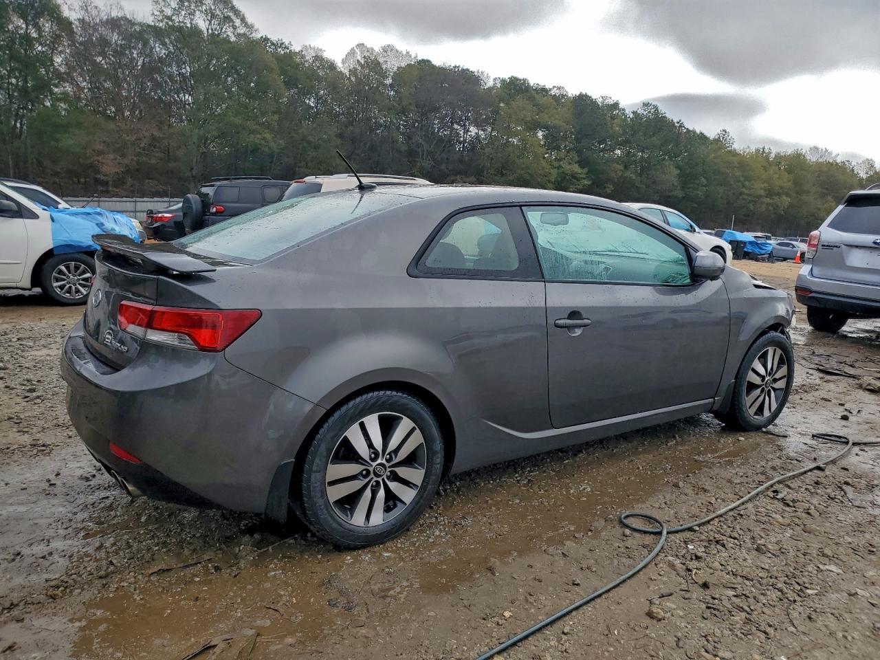 2013 KIA FORTE