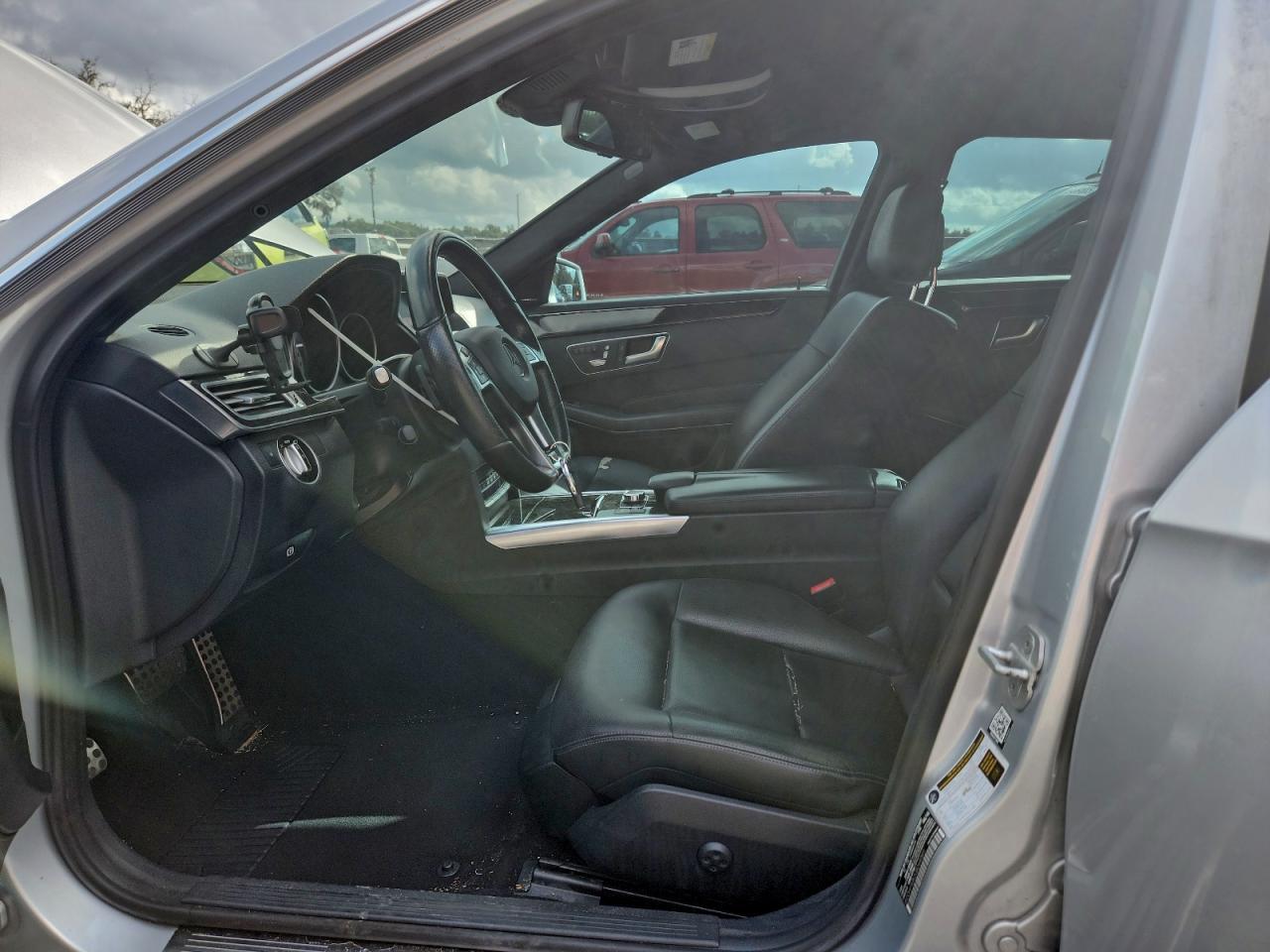 2016 MERCEDES-BENZ E-Class
