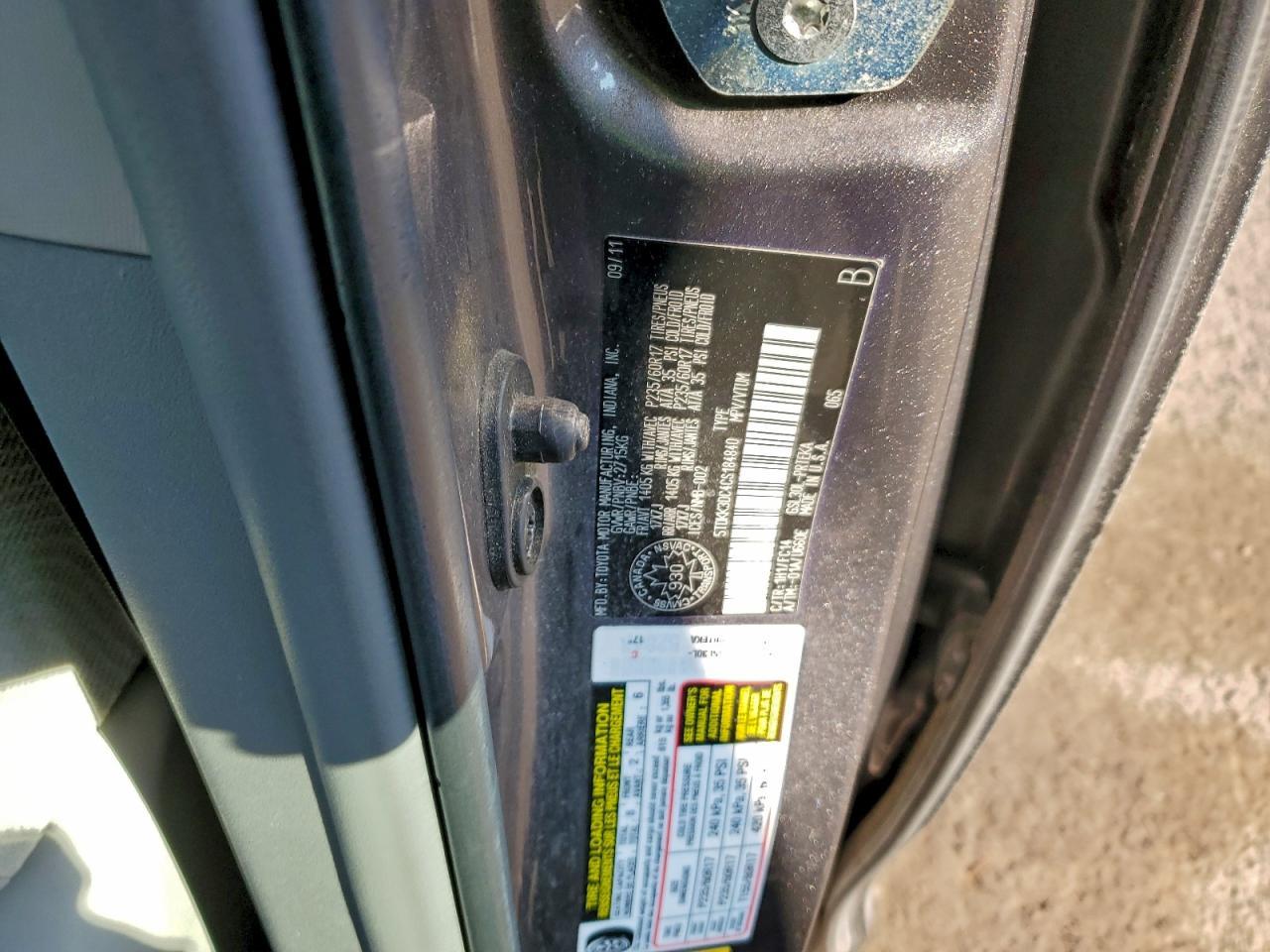 2012 TOYOTA SIENNA