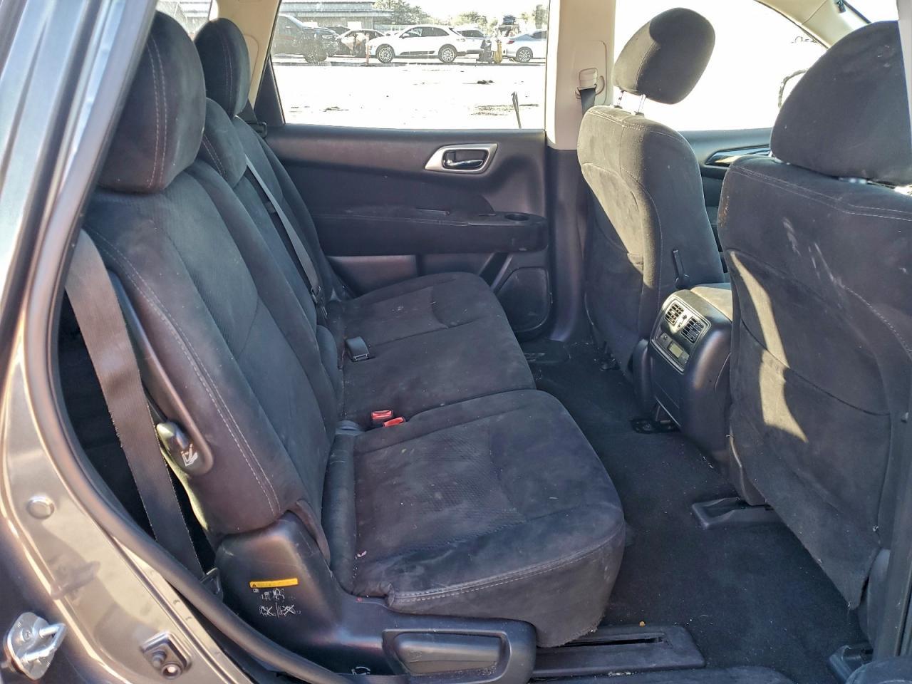2016 NISSAN PATHFINDER