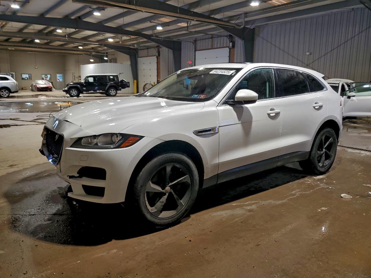 2018 JAGUAR F-Pace