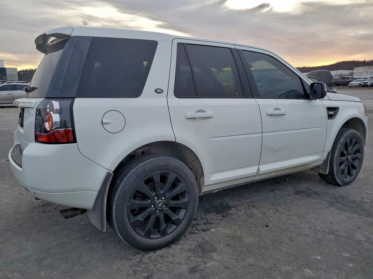2015 LAND ROVER LR2