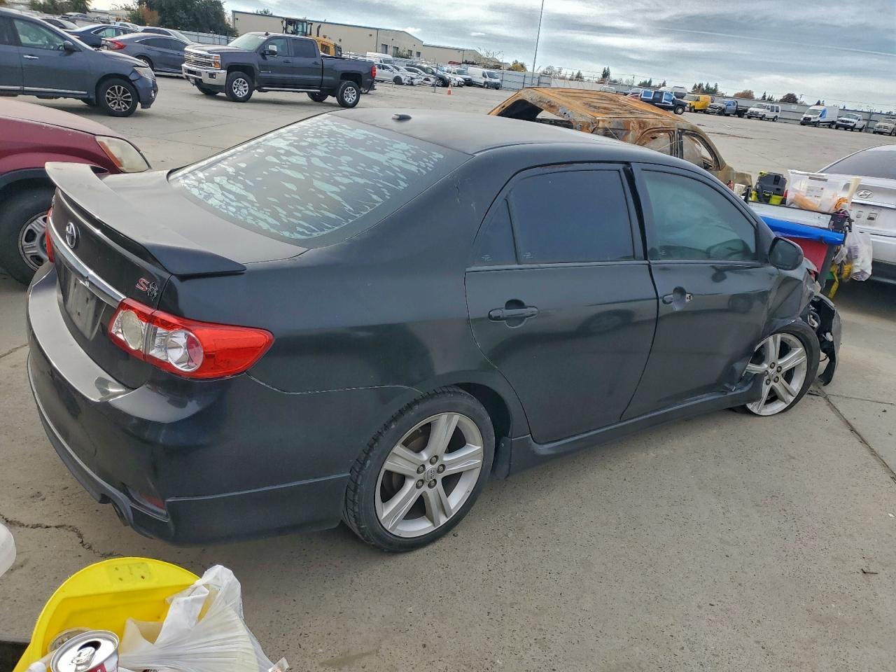 2013 TOYOTA COROLLA