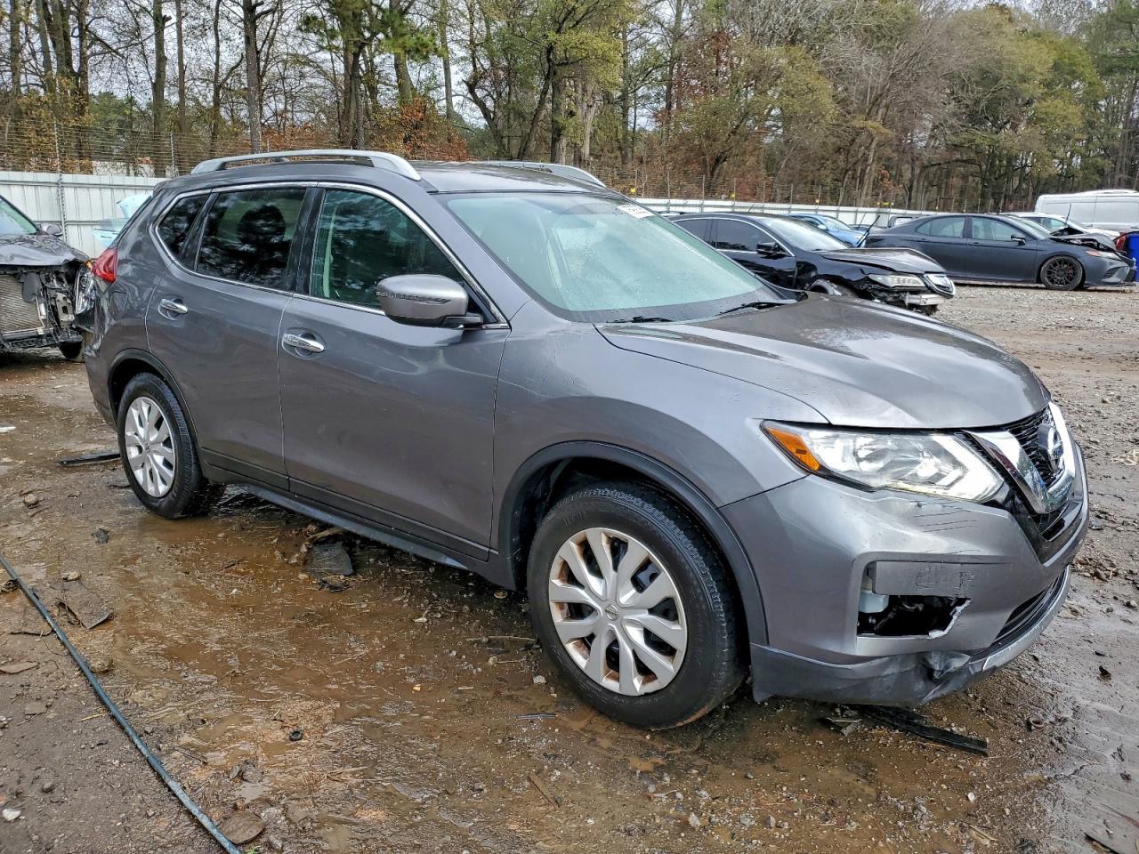 2017 NISSAN ROGUE