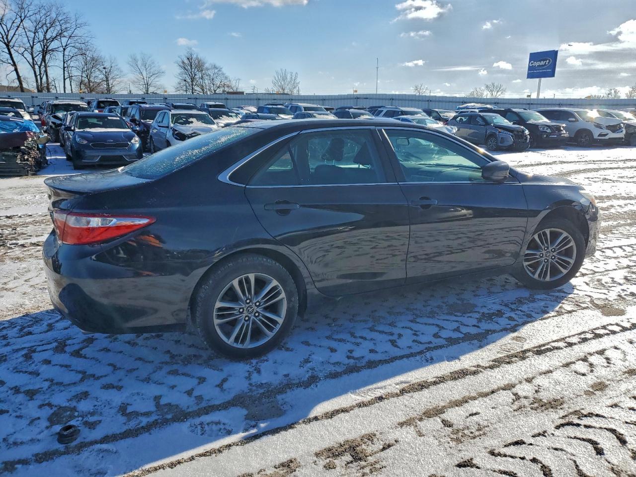 2015 TOYOTA CAMRY