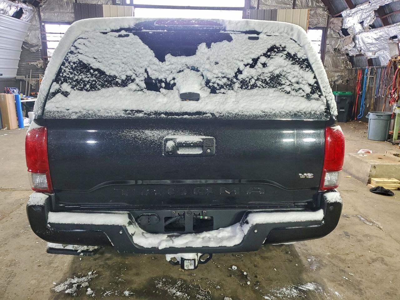 2017 TOYOTA TACOMA