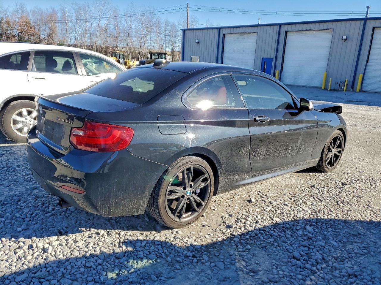 2016 BMW M235i