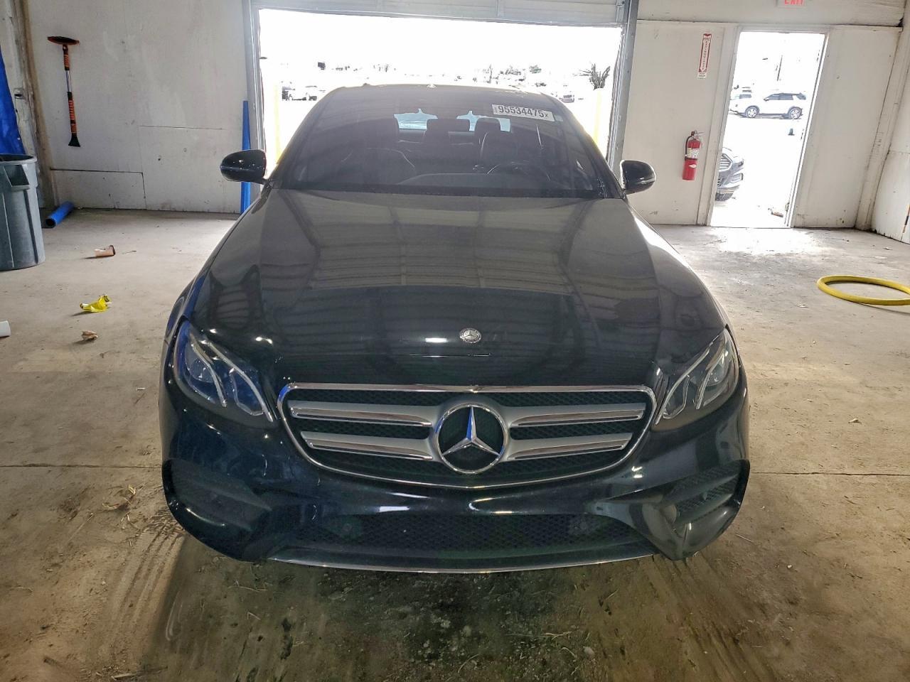 2017 MERCEDES-BENZ E-Class