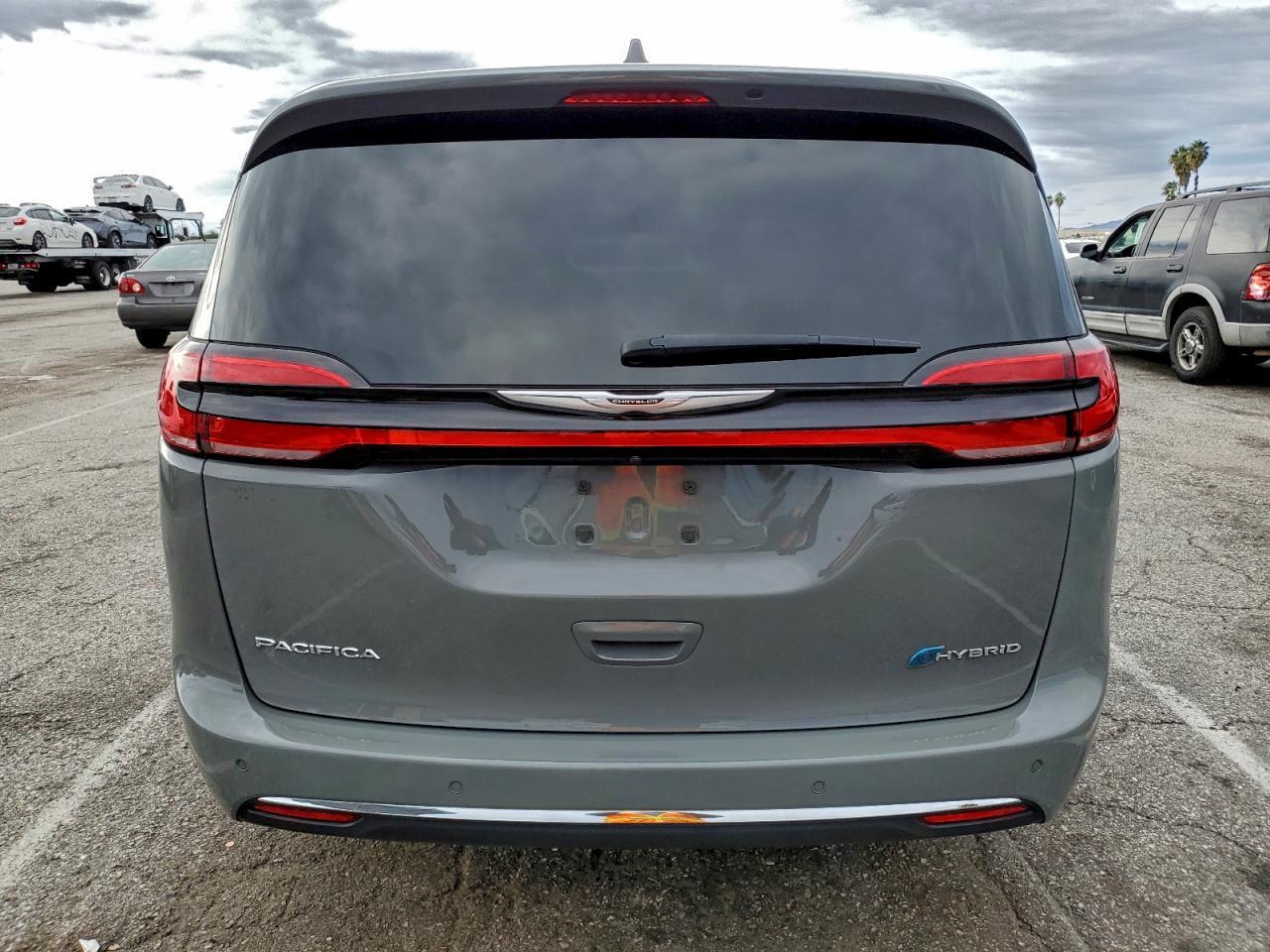 2022 CHRYSLER Pacifica