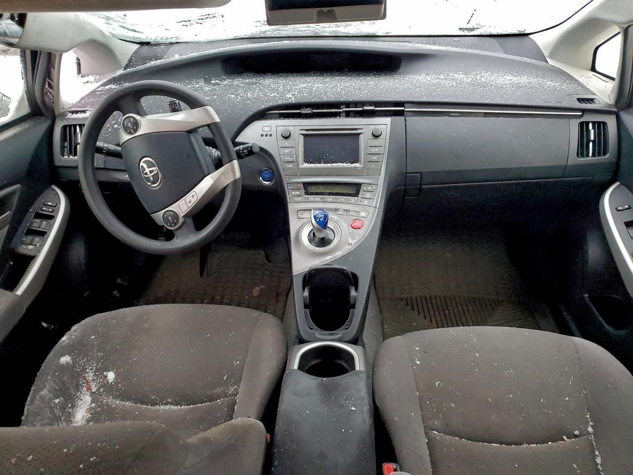 2015 TOYOTA PRIUS