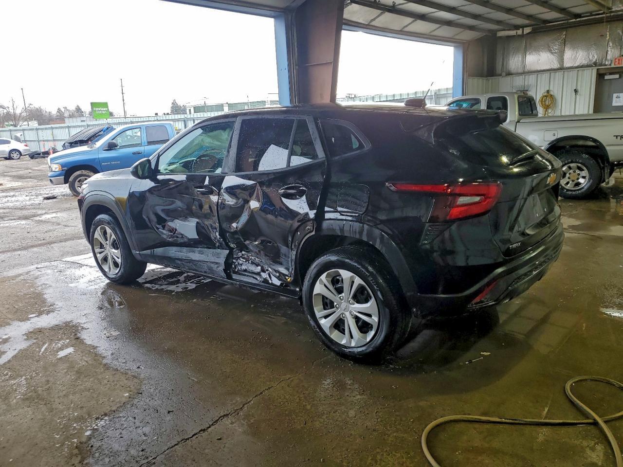 2025 CHEVROLET TRAX