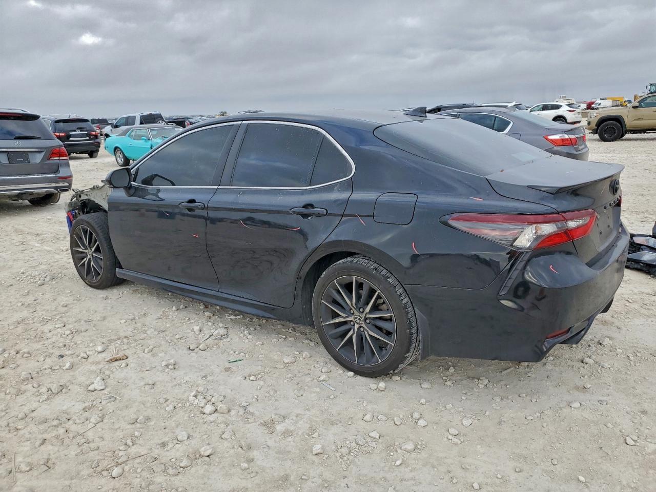2022 TOYOTA CAMRY