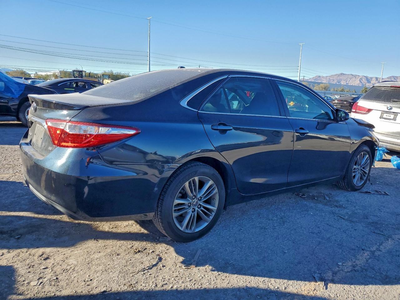 2015 TOYOTA CAMRY