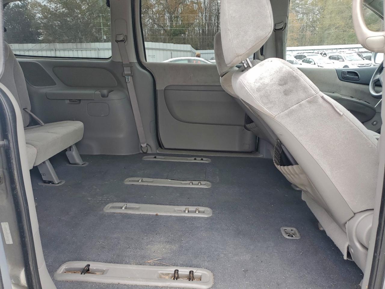 2008 KIA SEDONA