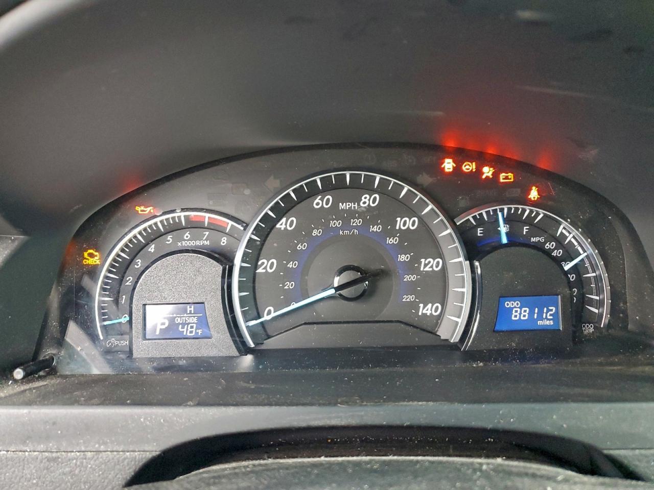 2014 TOYOTA CAMRY