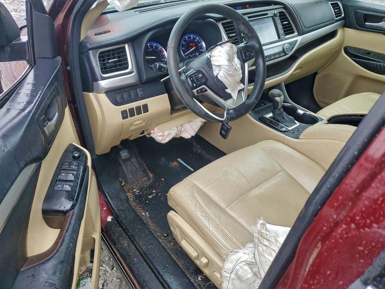 2015 TOYOTA HIGHLANDER