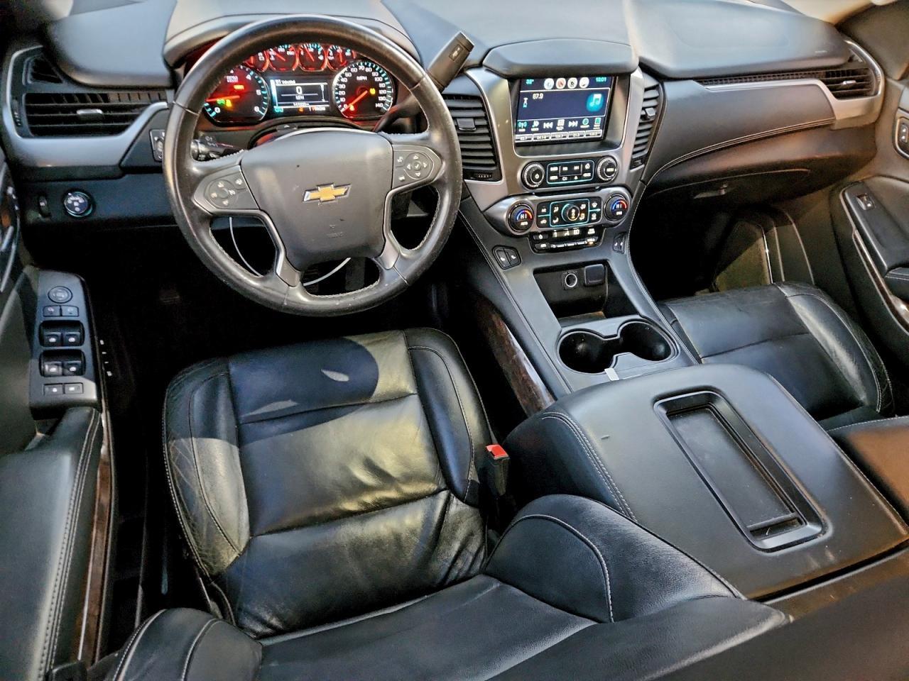 2016 CHEVROLET Suburban