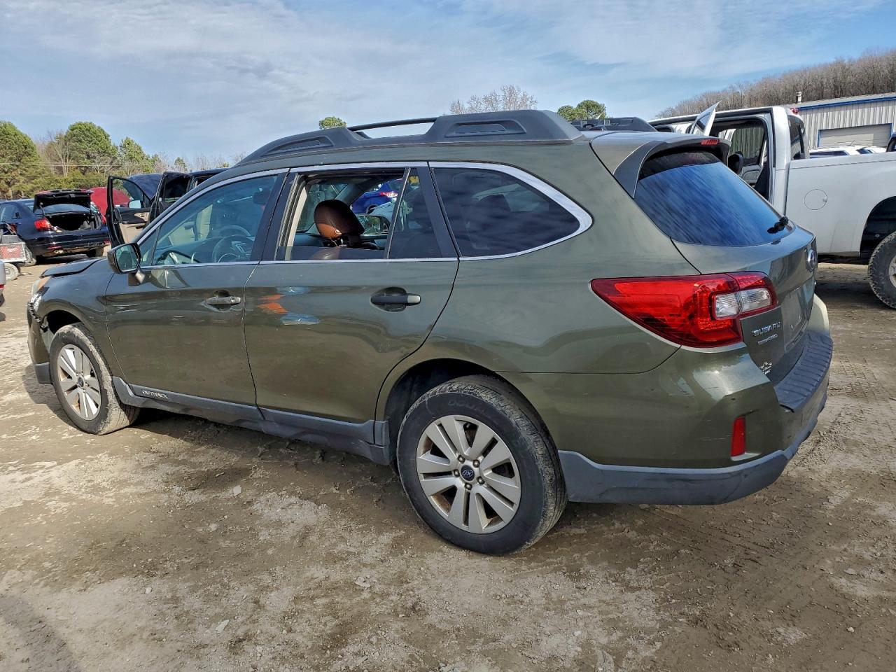 2015 SUBARU Outback