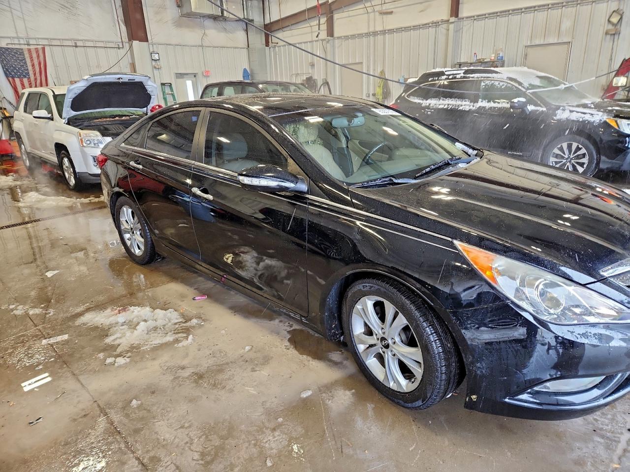 2011 HYUNDAI SONATA