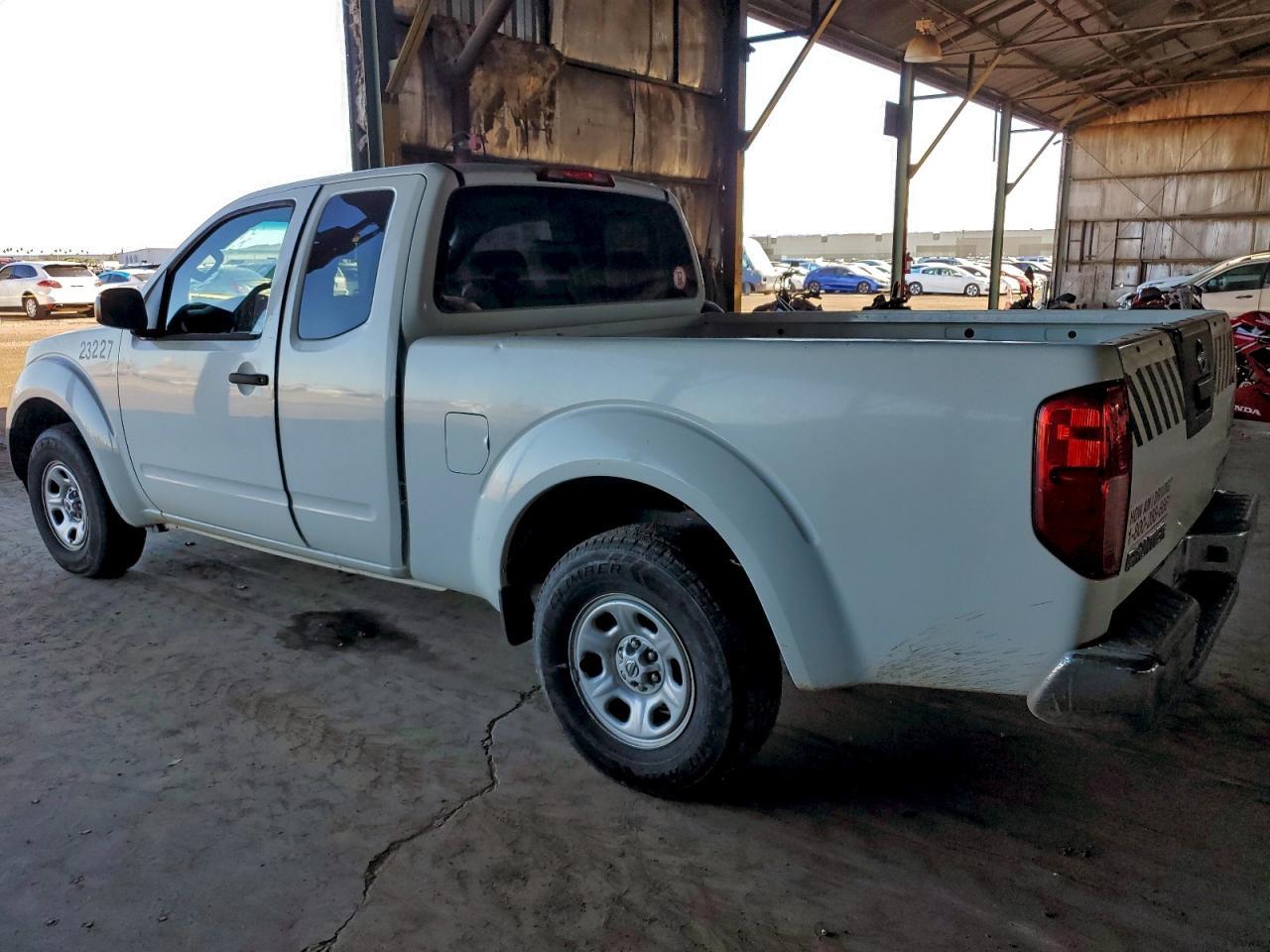2016 NISSAN Frontier