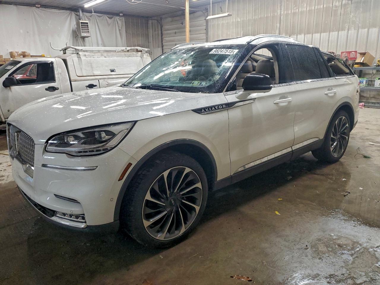 2021 LINCOLN Aviator