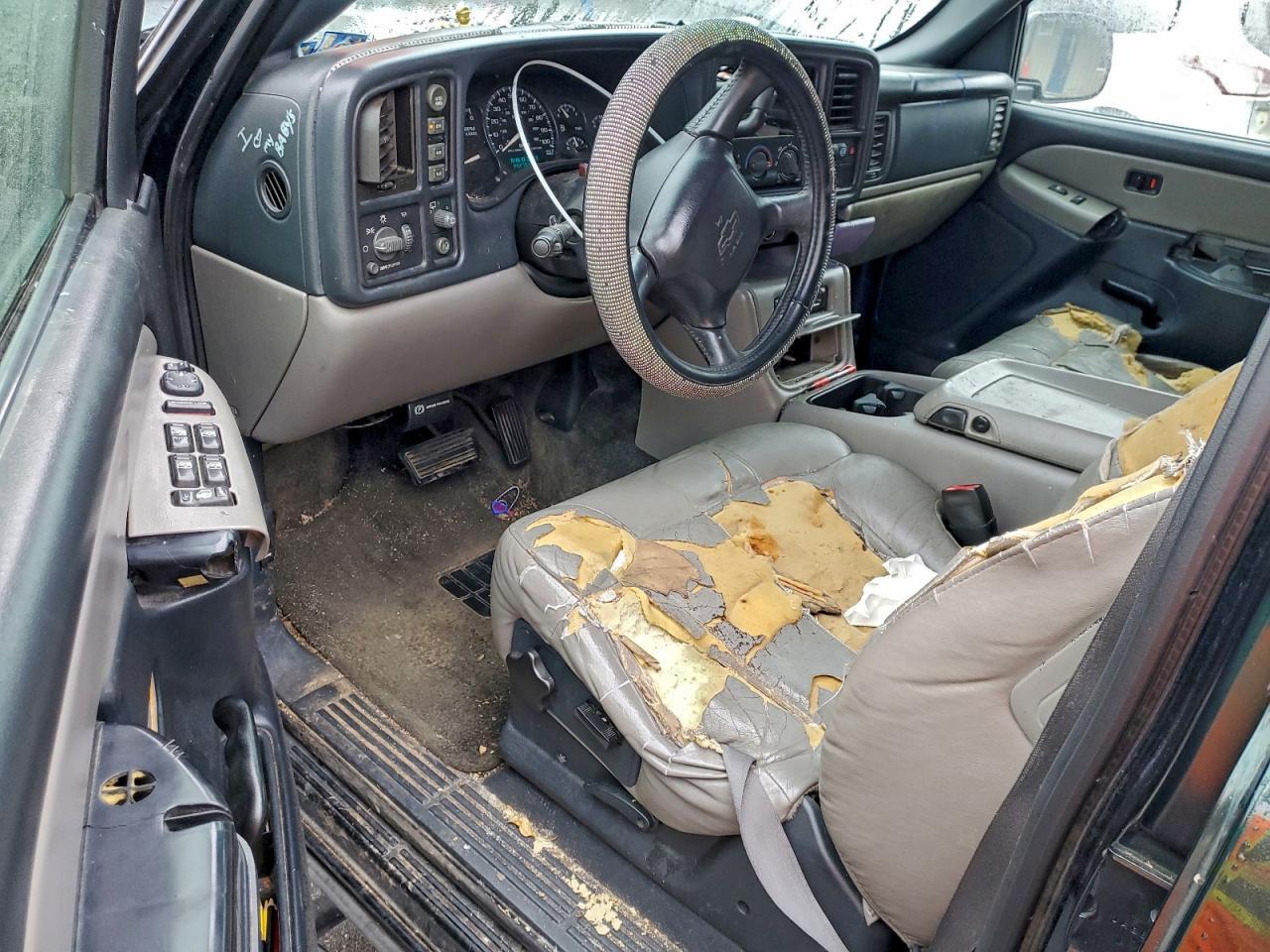 2001 CHEVROLET Tahoe
