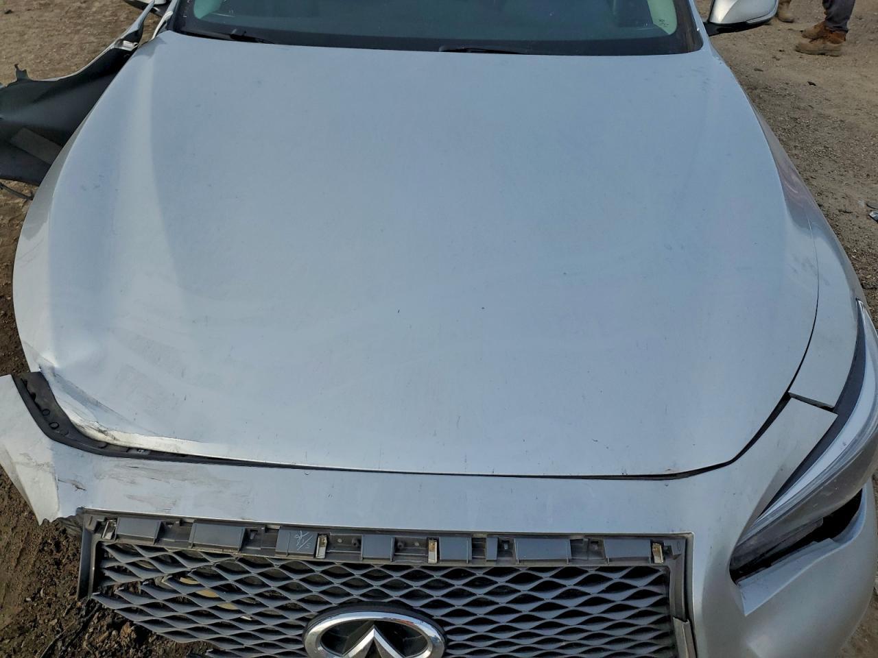 2016 INFINITI Q50