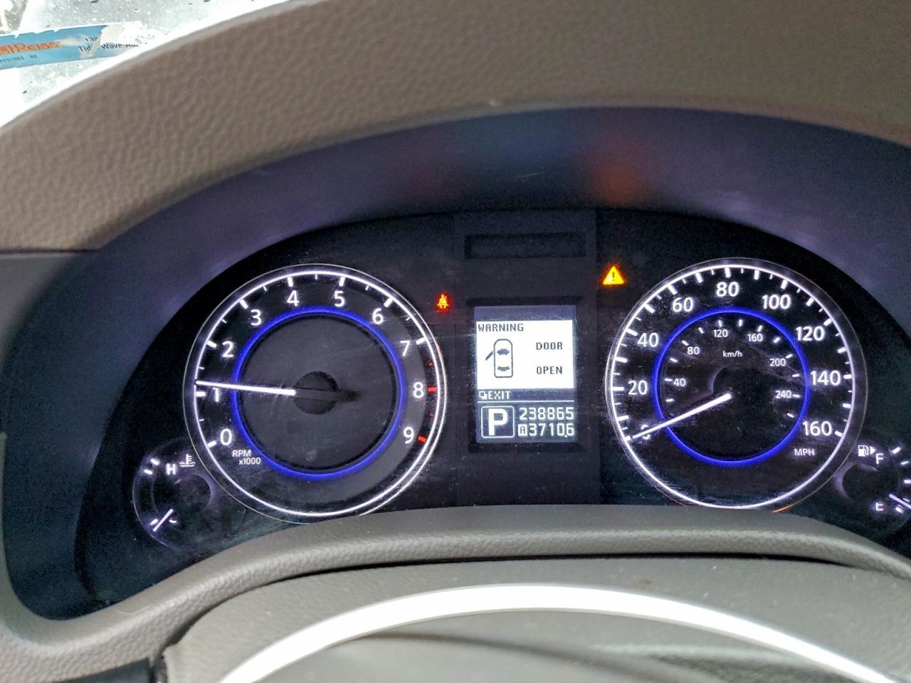 2012 INFINITI G37