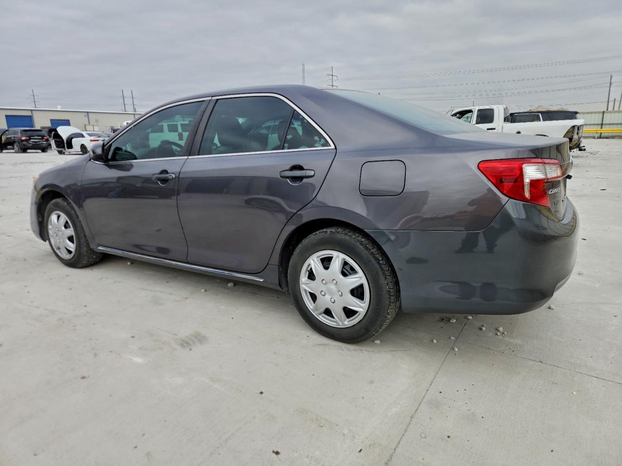 2014 TOYOTA CAMRY