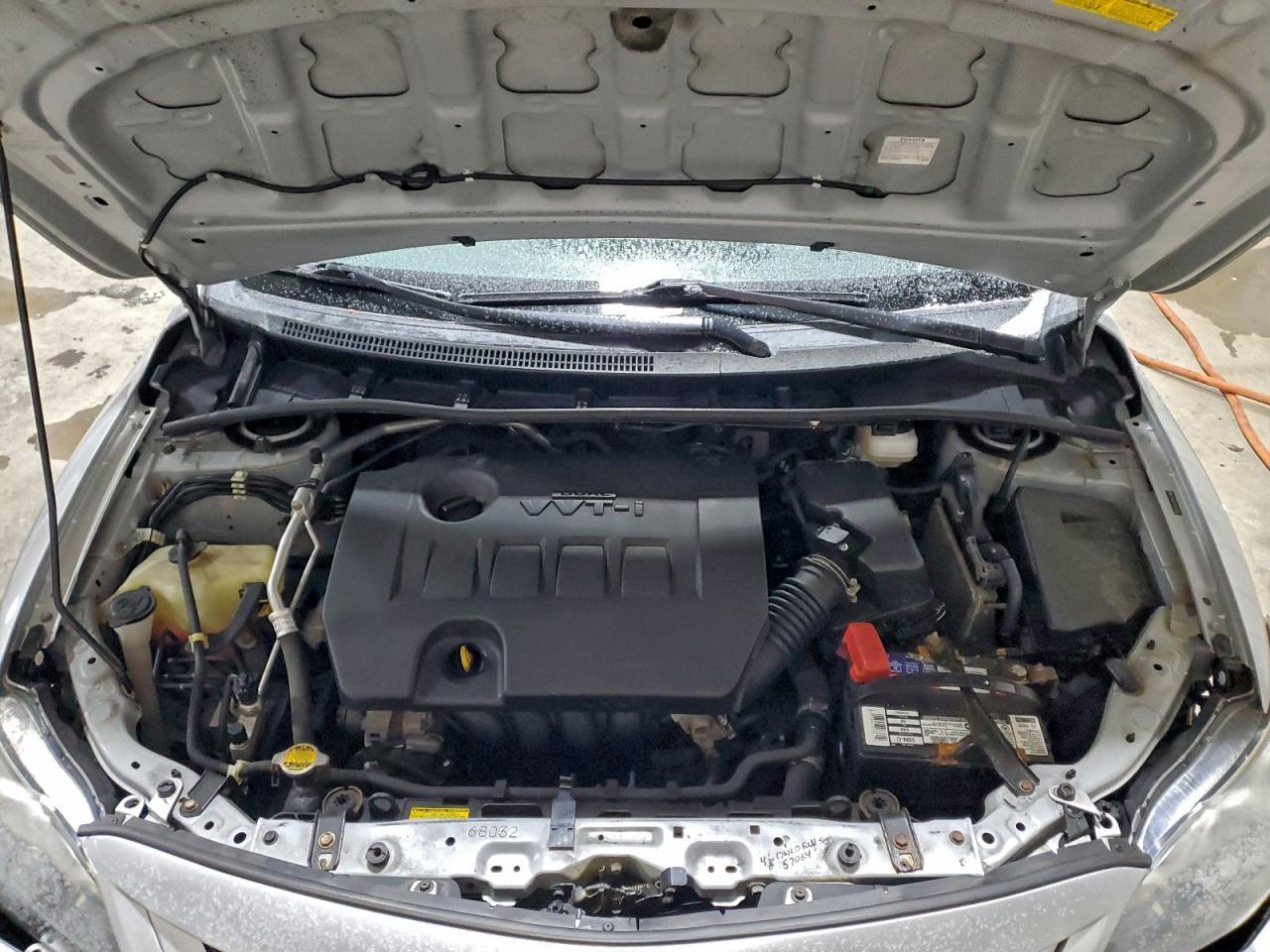 2011 TOYOTA COROLLA