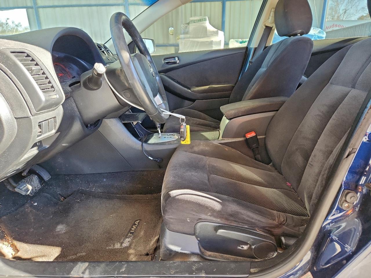 2009 NISSAN ALTIMA