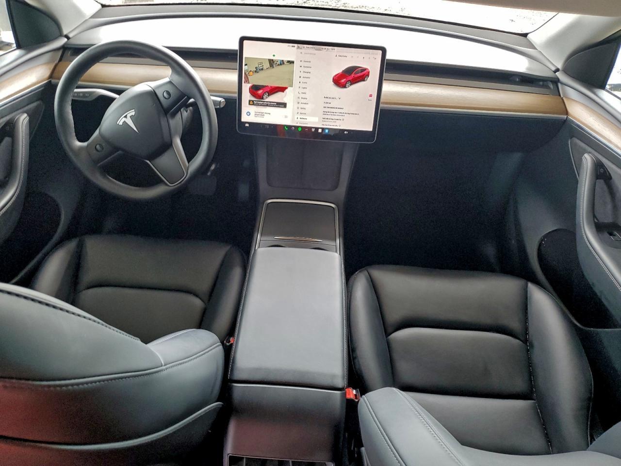 2024 TESLA MODEL Y